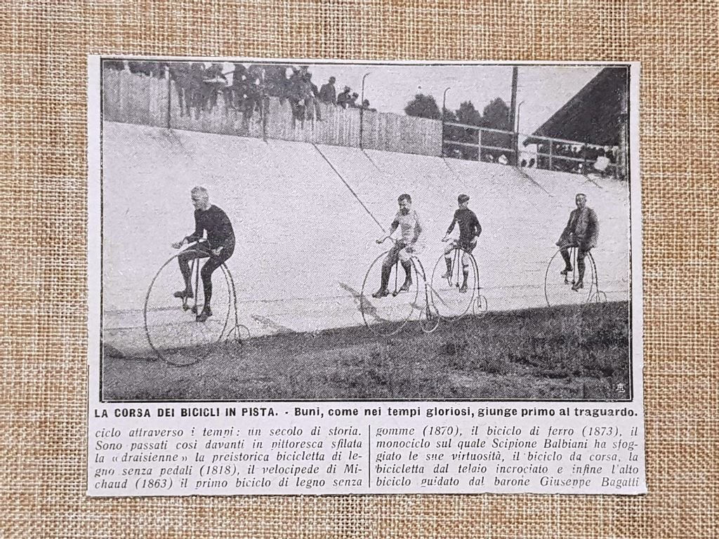 Buni nel 1915 Vince la corsa velocipedi Un secolo evoluzione … | Immagine principale