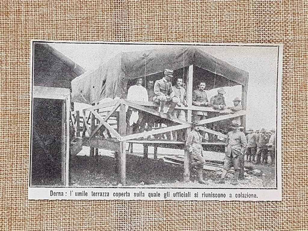 Colonialismo italiano Libia 1912 Derna Terrazza per la colazione degli …