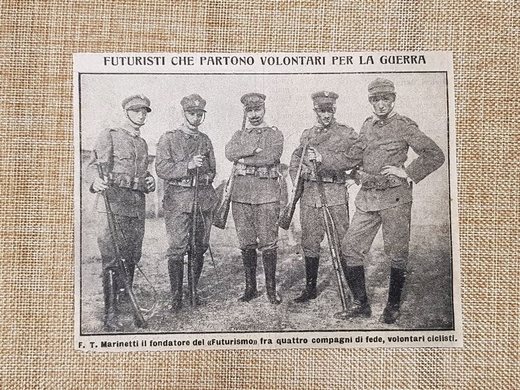 Filippo T. Marinetti nel 1915 Futurismo Volontari ciclisti WW1 Guerra …