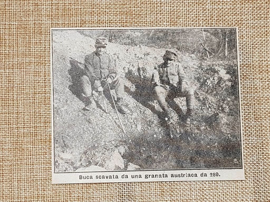 Fronte d'Italia nel 1915 Buca per granata d'Austria da 280 … | Immagine principale