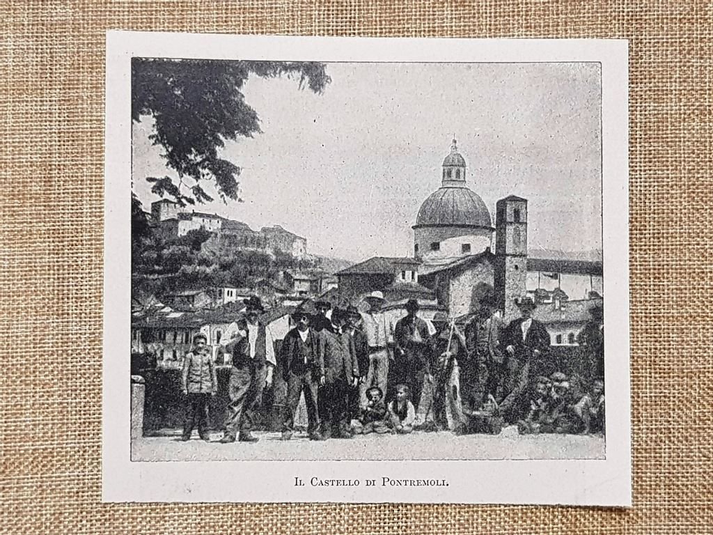 Il Castello di Pontremoli nel 1899 Lunigiana Massa-Carrara Toscana | Immagine principale