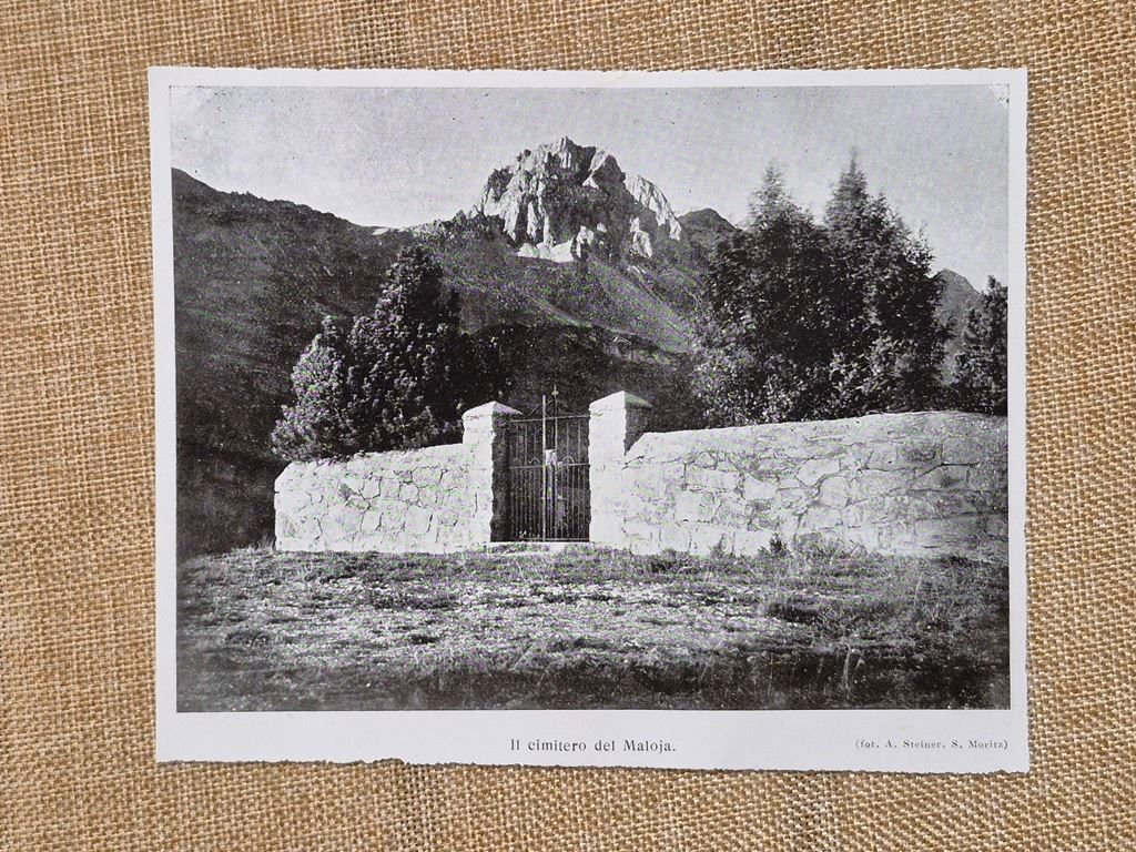 Il cimitero alpino di Maloja nel 1933 Chiesa Bianca in …
