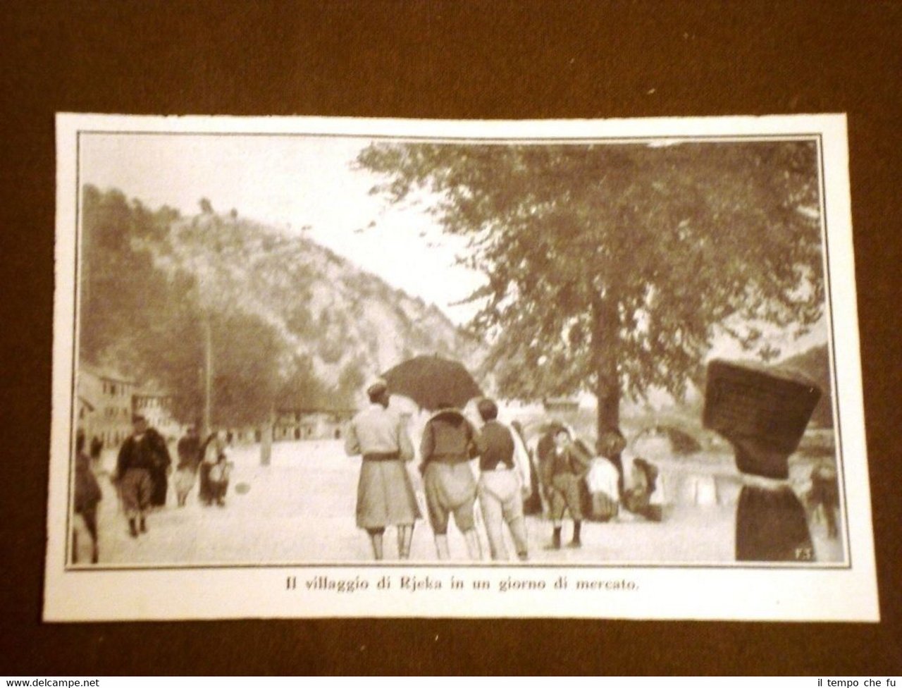 Il villaggio di Rjeka o Rijeka il giorno del mercato …