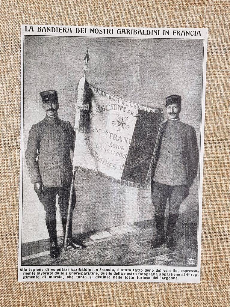 La bandiera dei Garibaldini in Francia nel 1915 WW1 Prima …