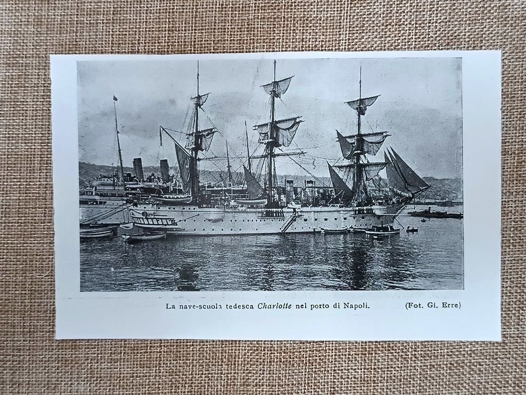 La nave-scuola tedesca Charlotte nel porto di Napoli nel 1906. … | Immagine principale
