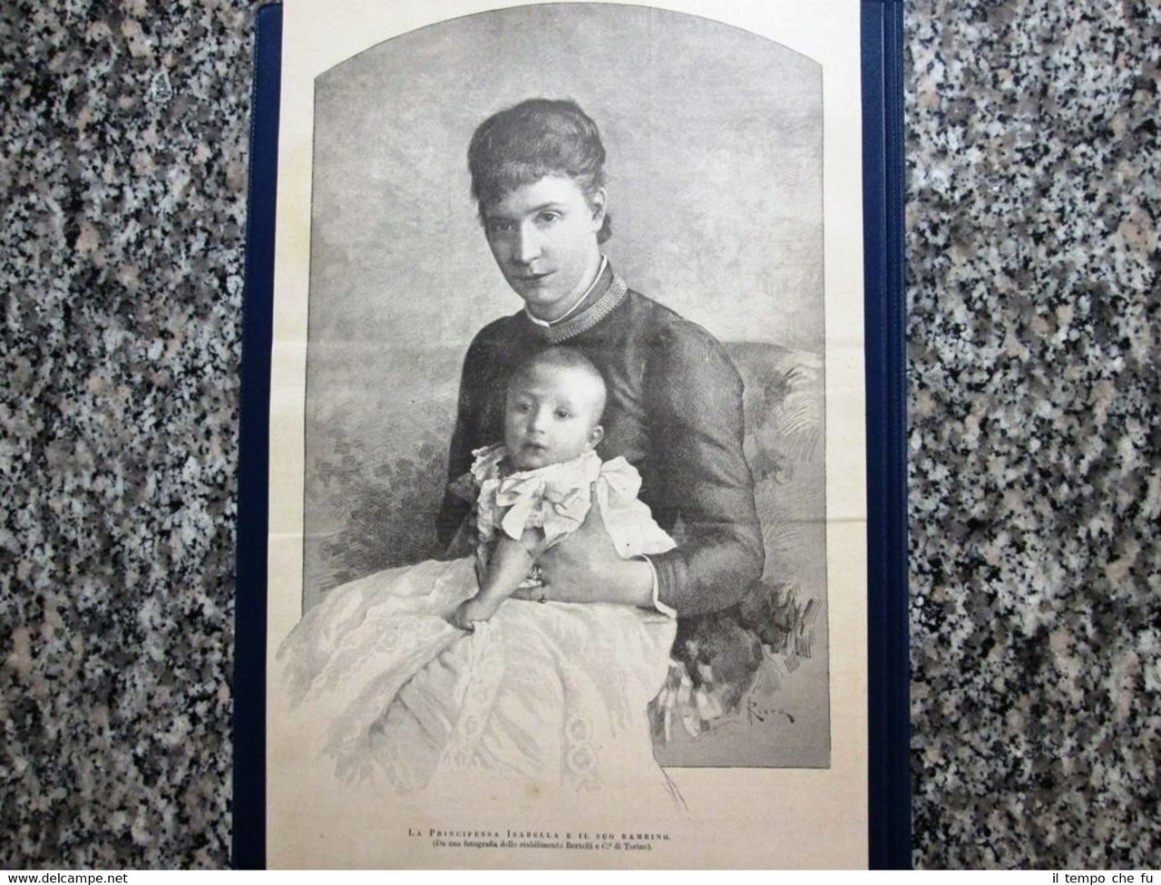 La Principessa Isabella con in braccio il suo bambino