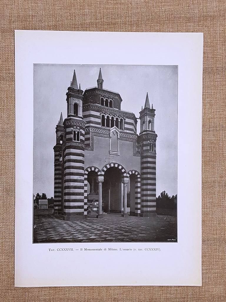 Milano nel 1917 Il Cimitero monumentale Architetto Carlo Maciachini L'ossario