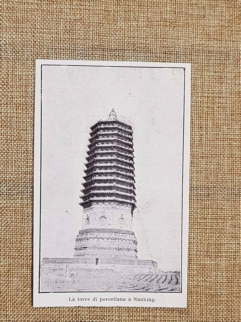 Nanking o Nanchino nel 1930 Torre di porcellana Jiangsu Cina