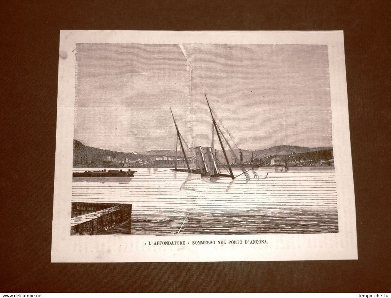 Rara veduta del Porto d'Ancona nel 1866 L'Affondatore sommerso Marina …