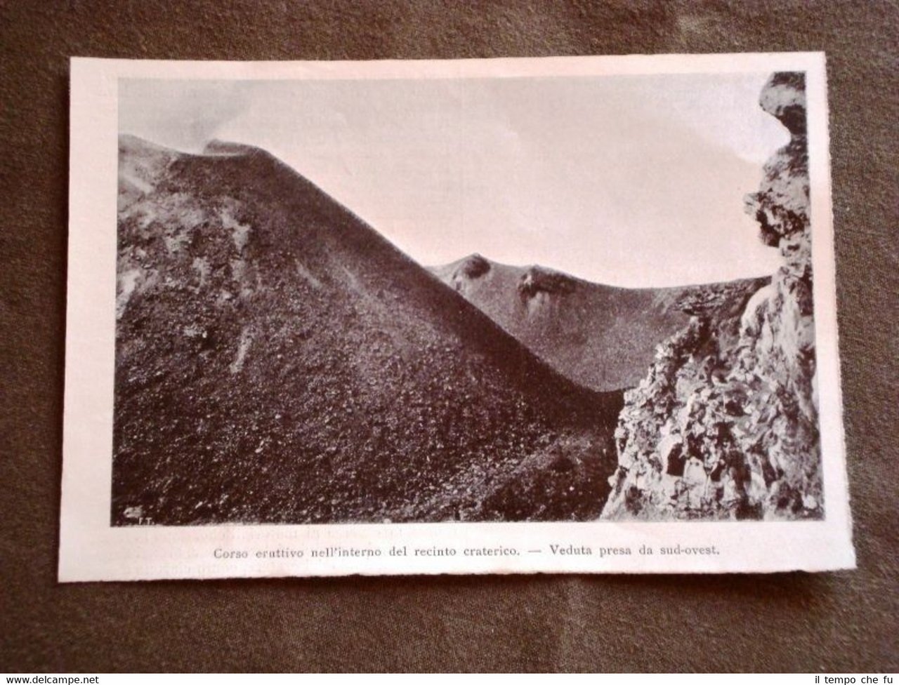 Vulcano Vesuvio nel 1900 Corso eruttivo nell'interno del recinto craterico