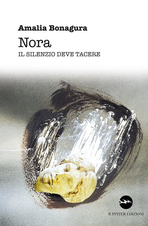 Nora. Il silenzio deve tacere | Immagine principale