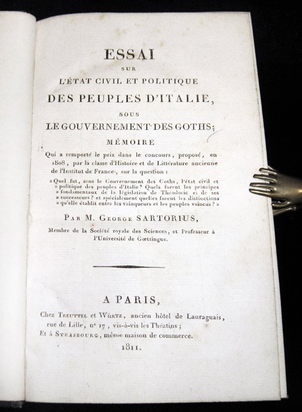 Essai sur l'etat civil et politique des peuples d'Italie, sous …