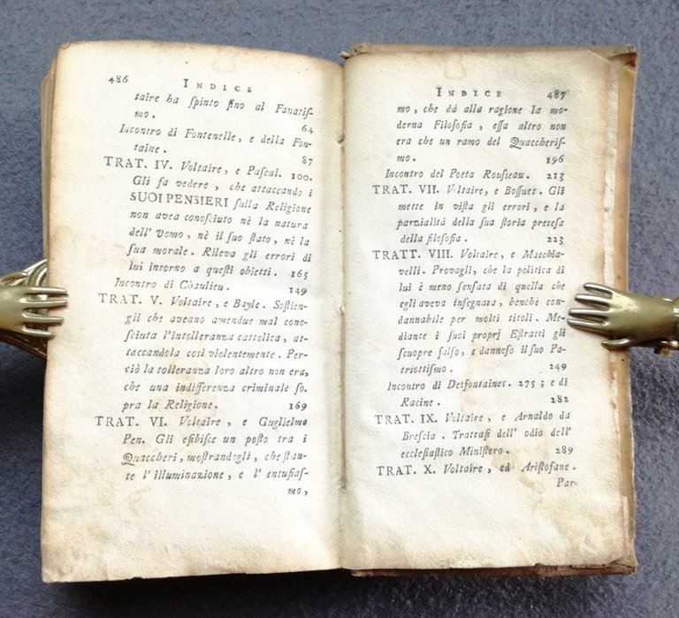 Voltaire fra l'ombre. Versione dell'Abate Nuvoletti.