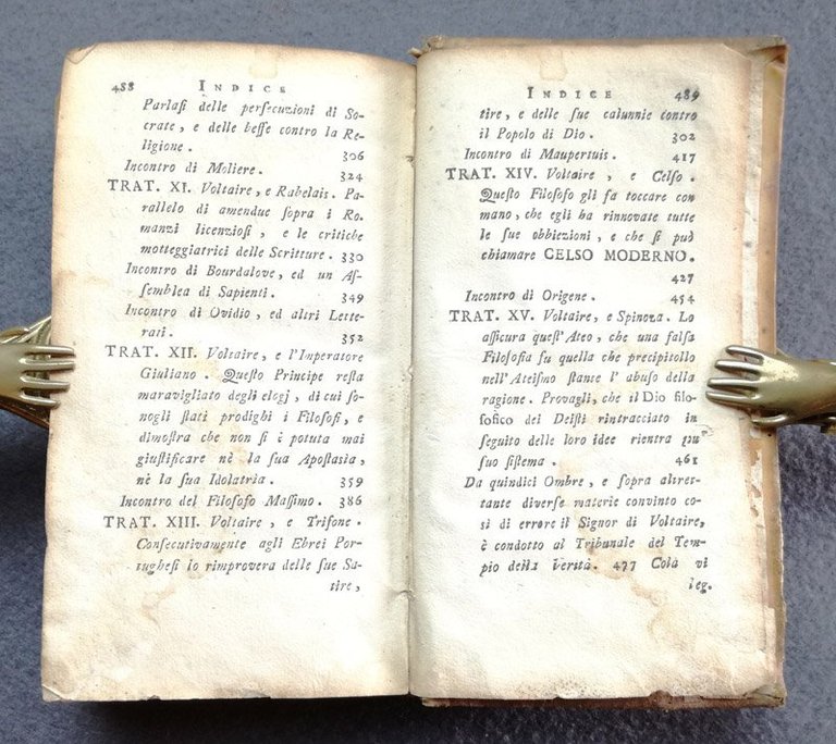 Voltaire fra l'ombre. Versione dell'Abate Nuvoletti.