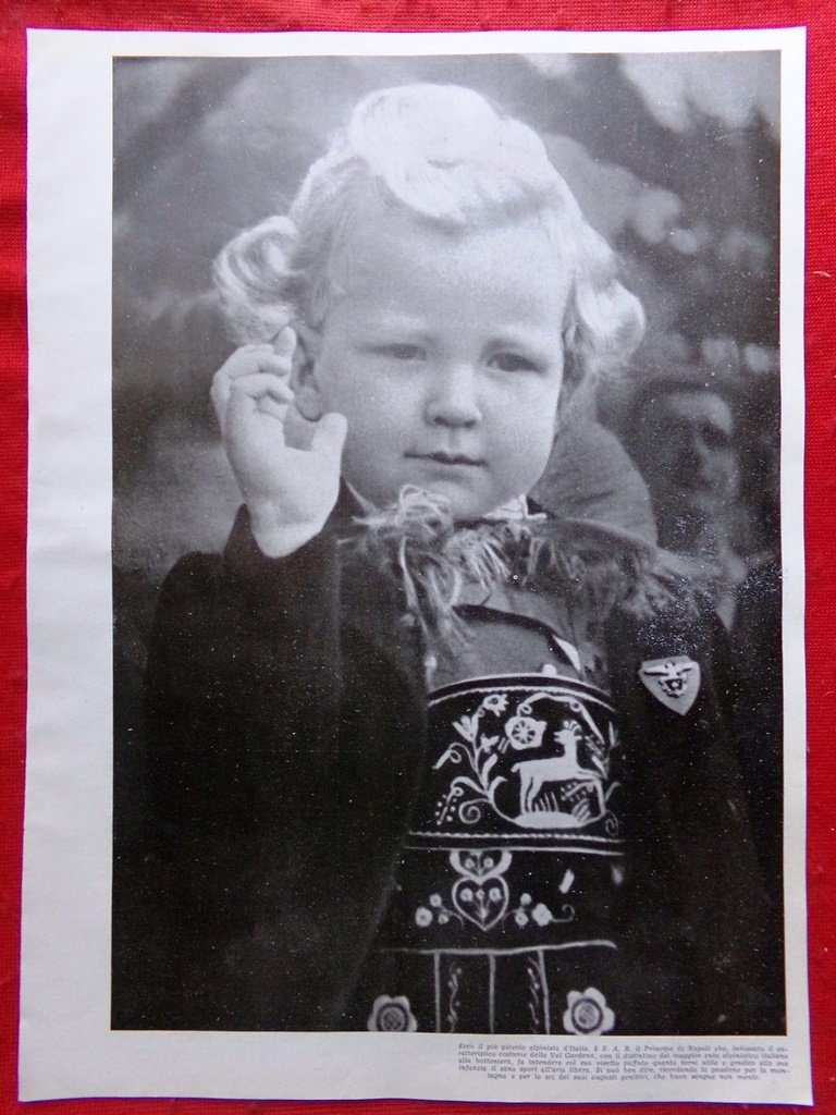 Fotografia del 1939 Principe di Napoli con costume Val Gardena …