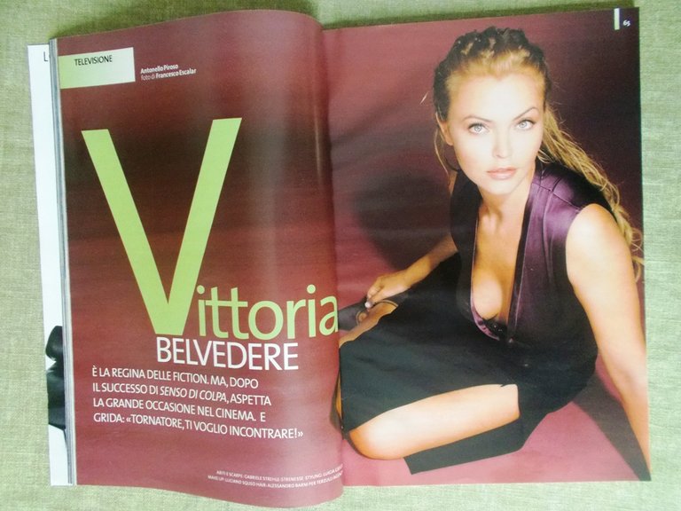 Specchio 18 Novembre 2000 Teocoli Vittoria Belvedere Cleopatra Pirati Charlie's