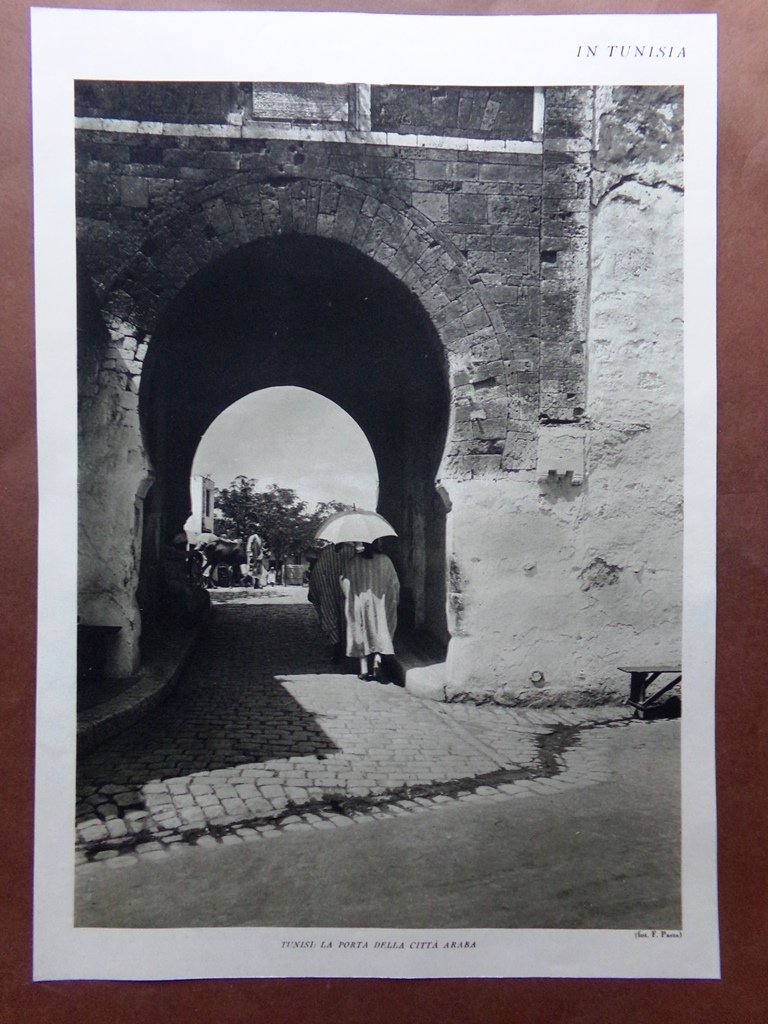 Stampa del 1927 Tunisia Porta Città Araba Minareto Kasbah Porto …