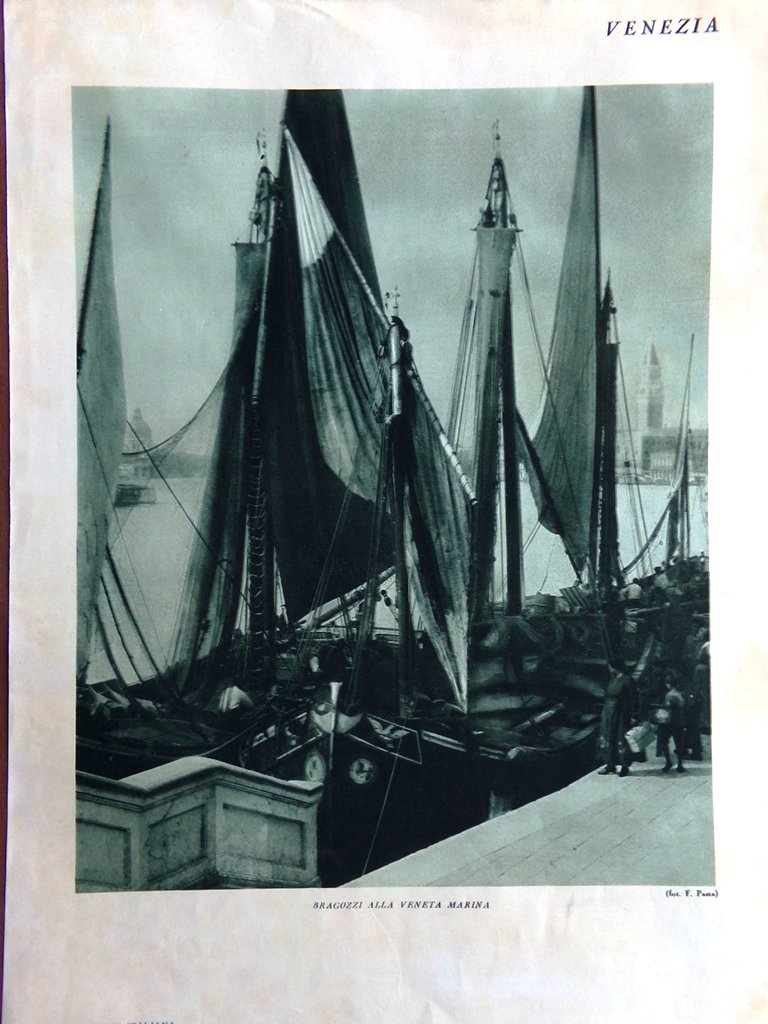 Stampa del 1927 Venezia Veneta Marina Canal Grande Bragozzi