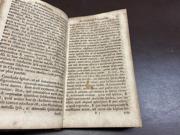 Hydrophilacium novum, seu discusus de aquissalubribus mineralibus vere novus in …