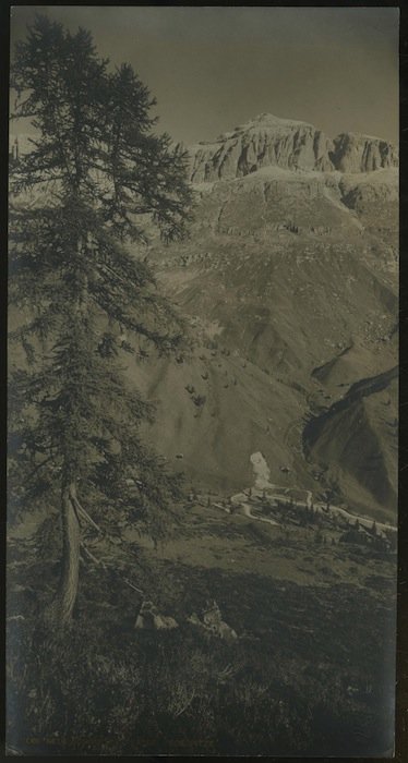 11069. Neue Dolomitenstrasse. Boespitze. Strada per le Dolomiti. Piz BoÃ¨.