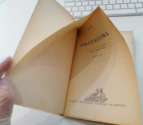 Protagora.