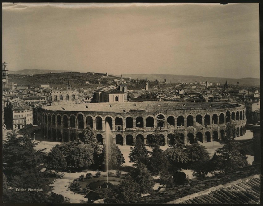 3701. Verona. Arena.