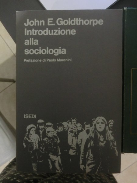 Introduzione alla sociologia.