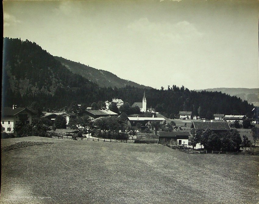 7338. Dorf Kreuth b. Tegernsee.