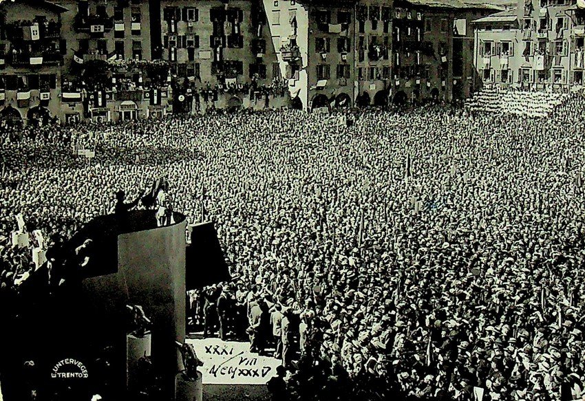 Benito Mussolini a Trento. | Immagine principale