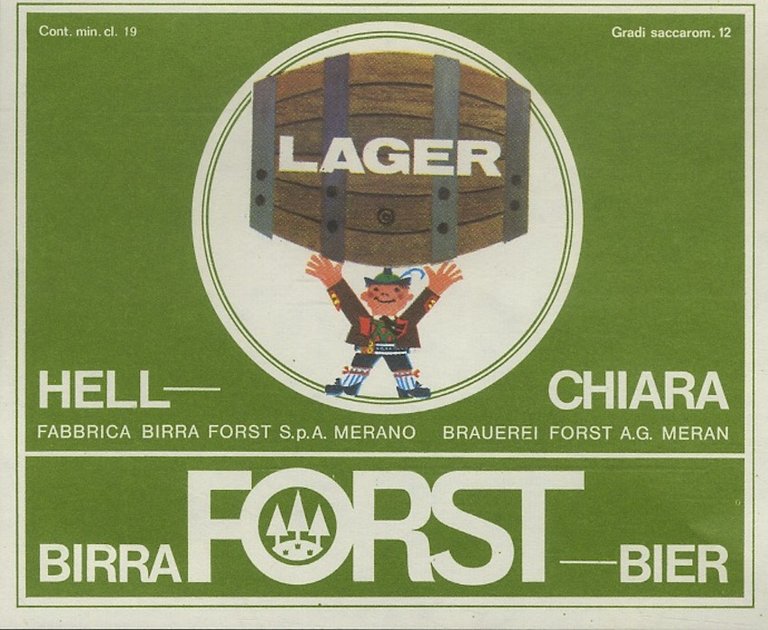 Birra Forst Lager Hell chiara.