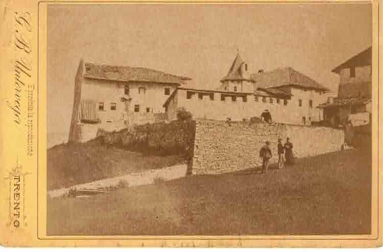 Castel Sarnonico.