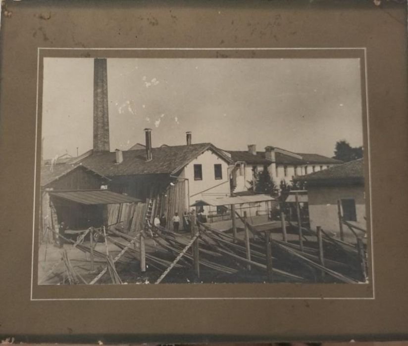 Fabbrica a Trento.