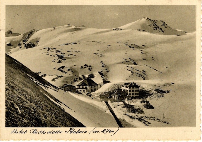 Hotel Passo dello Stelvio (m. 2760).