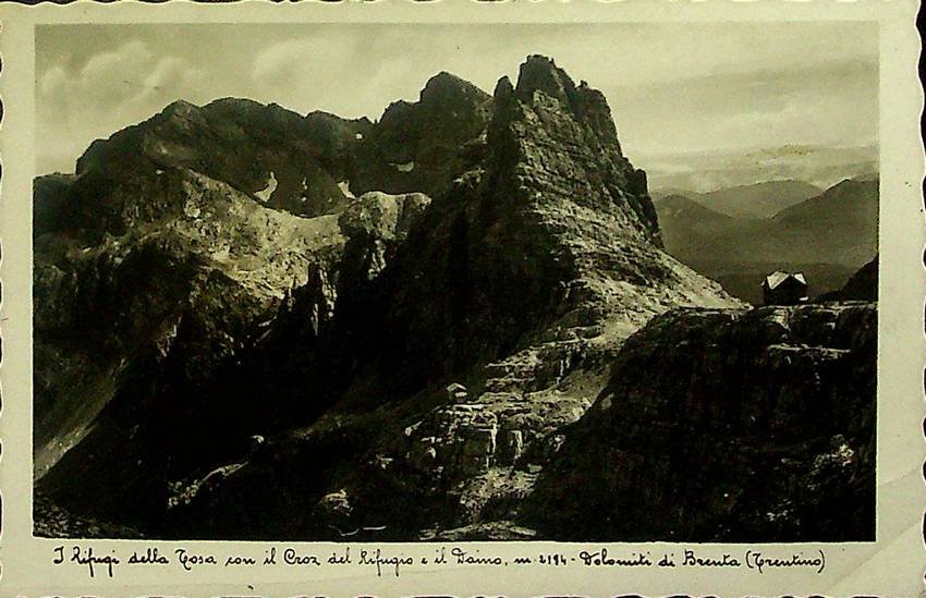 I rifugi della Tosa con Croz del Rifugio e il …