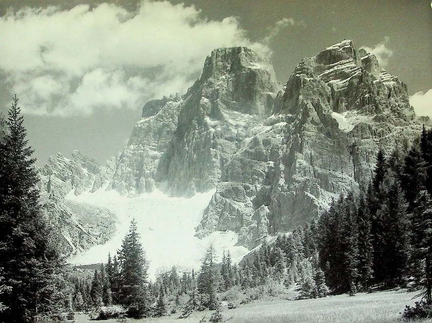 Il Pelmo: m. 3168. | Immagine principale