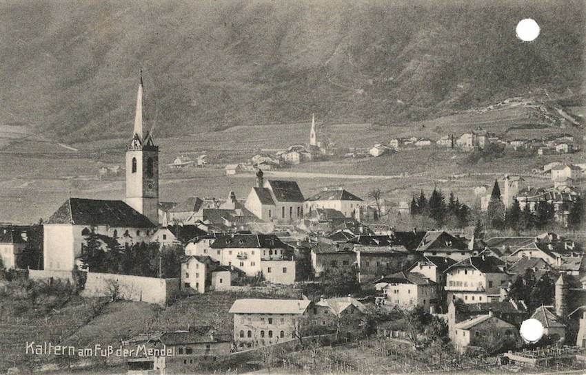 Kaltern am Fuß der Mendel.