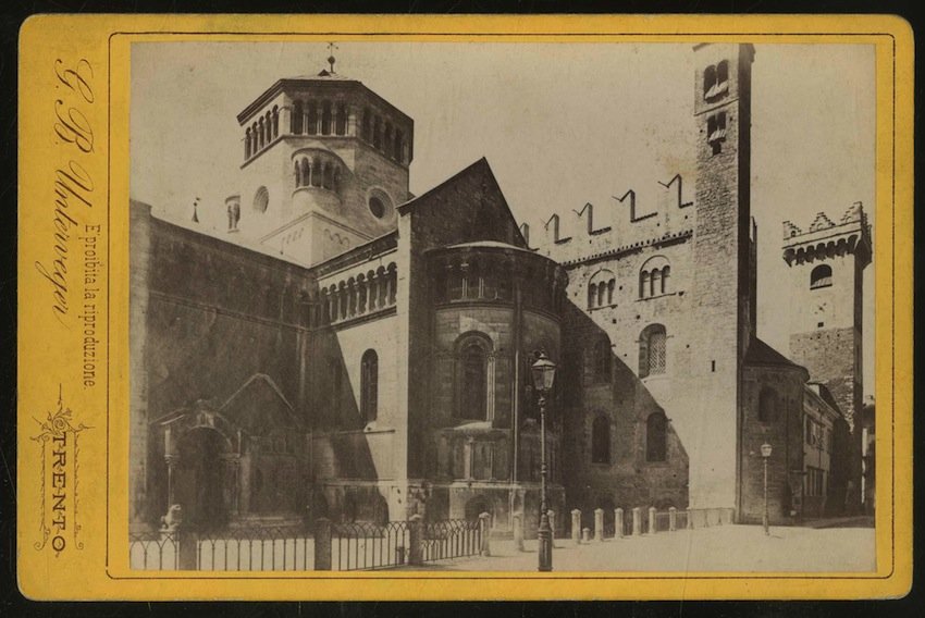 L'abside del Duomo di Trento colla Torre di Piazza Grande.