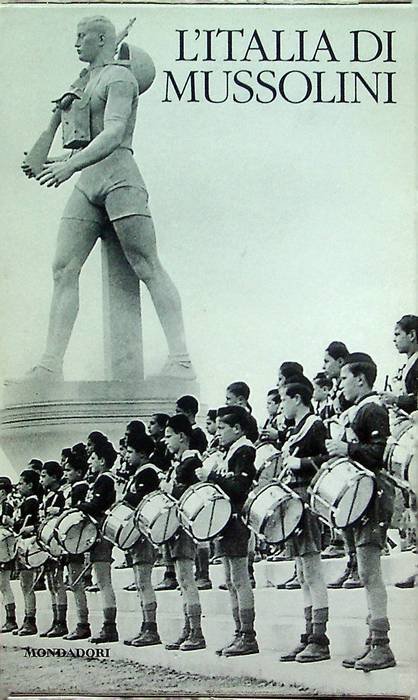 L'Italia di Mussolini: 1915-1945.