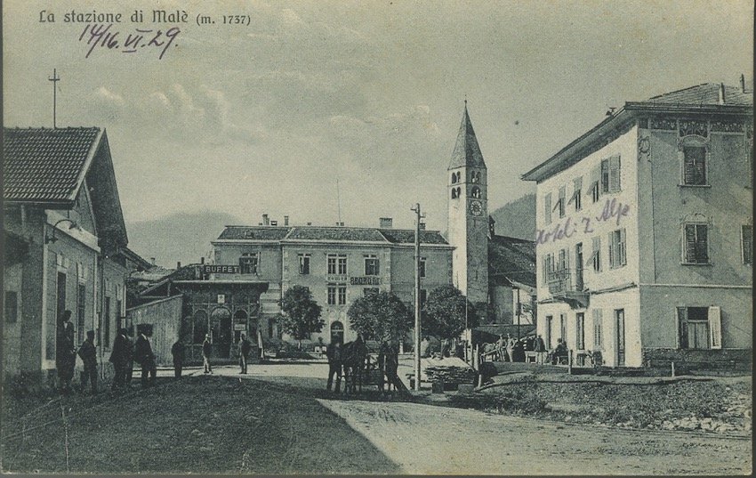 La stazione di Malè (m. 1737).