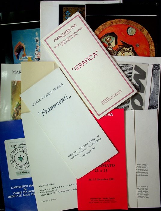 Lotto di pieghevoli e libretti della pittrice trentina Maria Grazia …