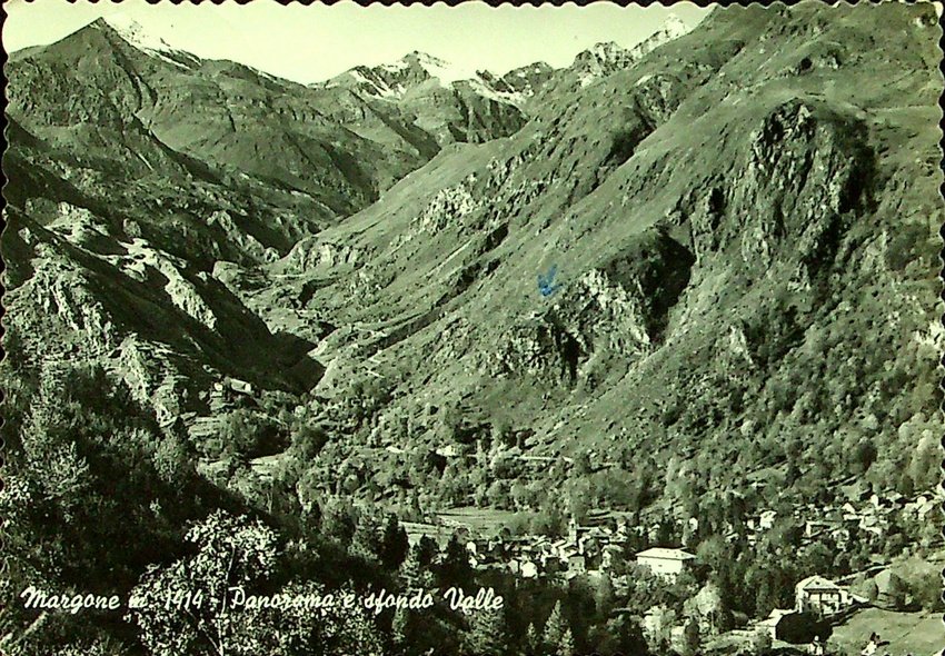 Margone m. 1414 - Panorama e sfondo Valle.