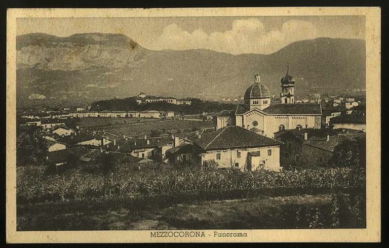 Mezzocorona. Panorama. | Immagine Gallery 1