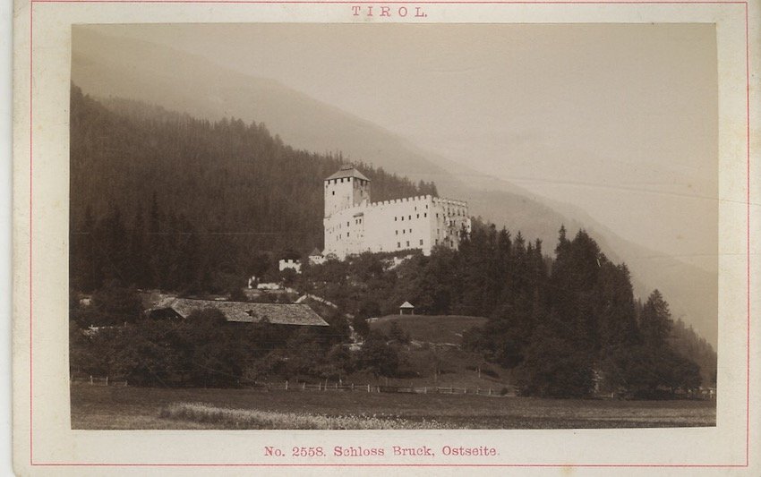 N. 2558 - Tirol - Schloss Bruck Ostseite.