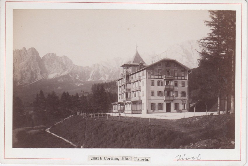 N. 2681 b - Cortina, Hotel Faloria.