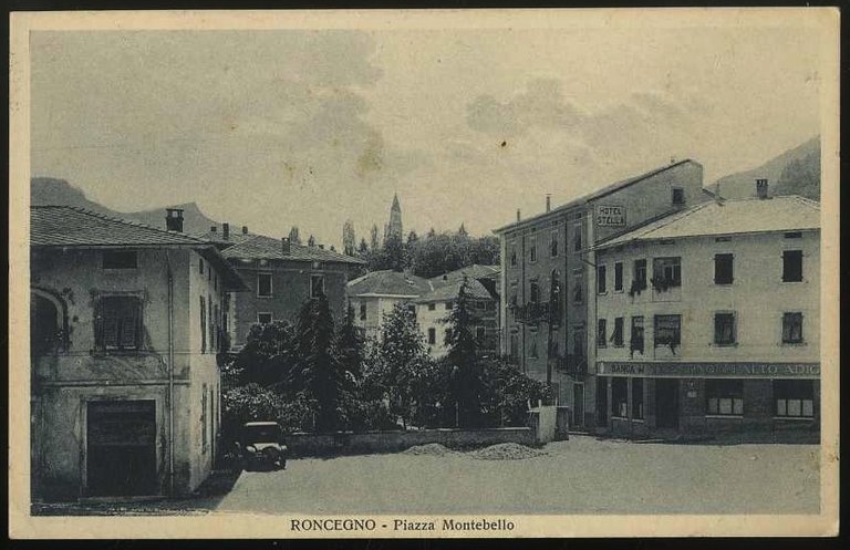 Roncegno. Piazza Montebello.