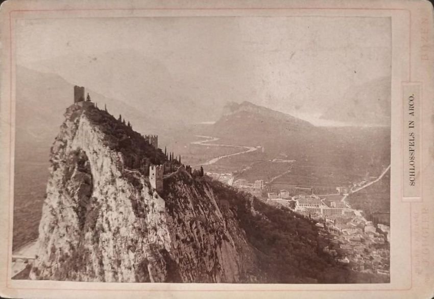 Schlossfels in Arco.