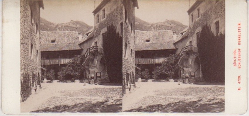 SÃ¼d-Tirol. Schlosshof Runkelstein. N. 4729.