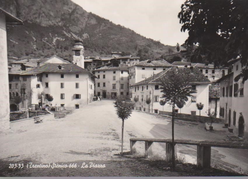 (Trentino) Stenico - 666 - La Piazza.