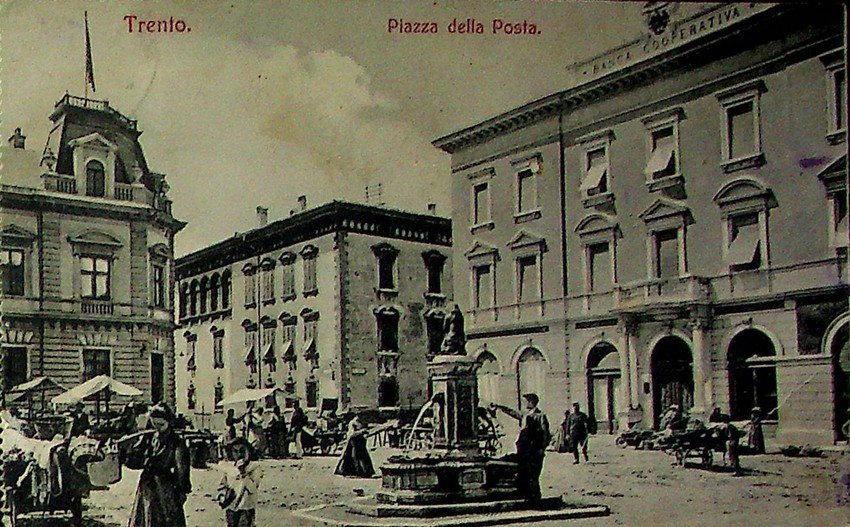 Trento - Piazza della Posta.