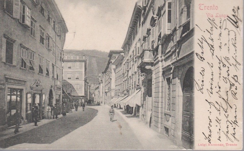 Trento - Via Lunga.